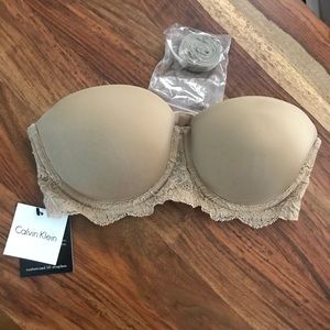 Calvin Klein strapless bra- nude 32C